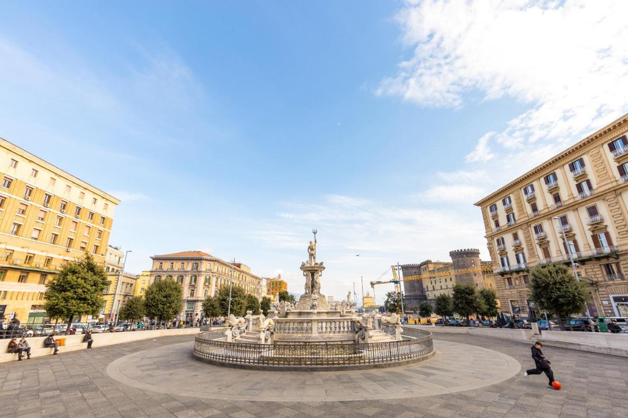 Piazza Municipio Apartments By Wonderful Italy Nápoles Exterior foto