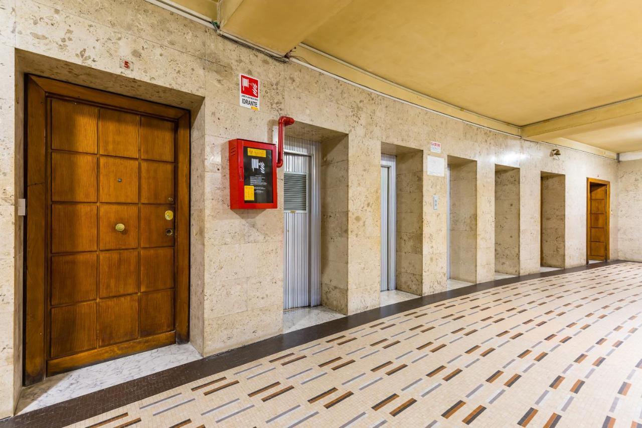 Piazza Municipio Apartments By Wonderful Italy Nápoles Exterior foto